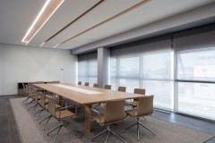 © MOI | sala de reuniones Vidyenol | www.moi.es | mobiliario equipamiento fotografia