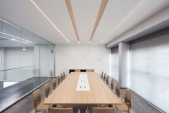 © MOI | sala de reuniones Vidyenol | www.moi.es | mobiliario equipamiento fotografia
