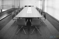 © MOI | sala de reuniones Vidyenol | www.moi.es | mobiliario equipamiento fotografia